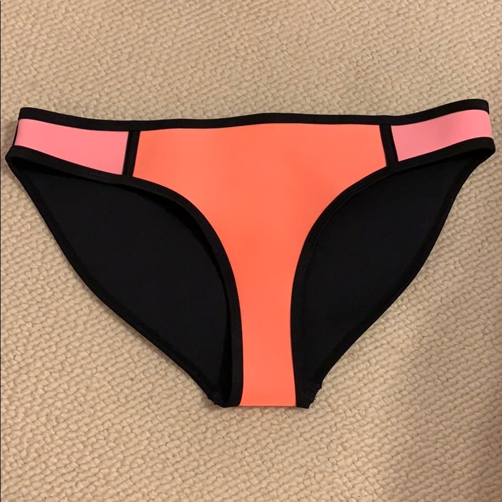 Triangl bikini bottoms!